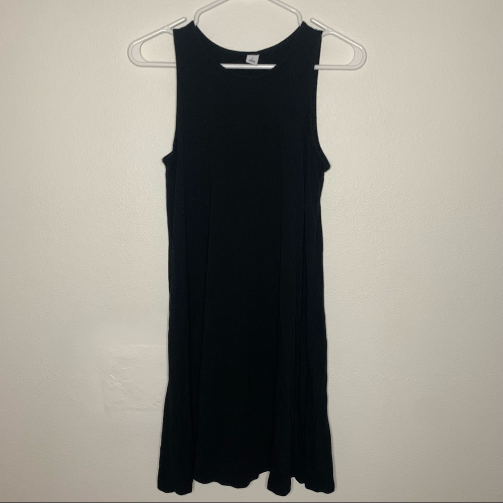 Sleeve-less Flowly Dress